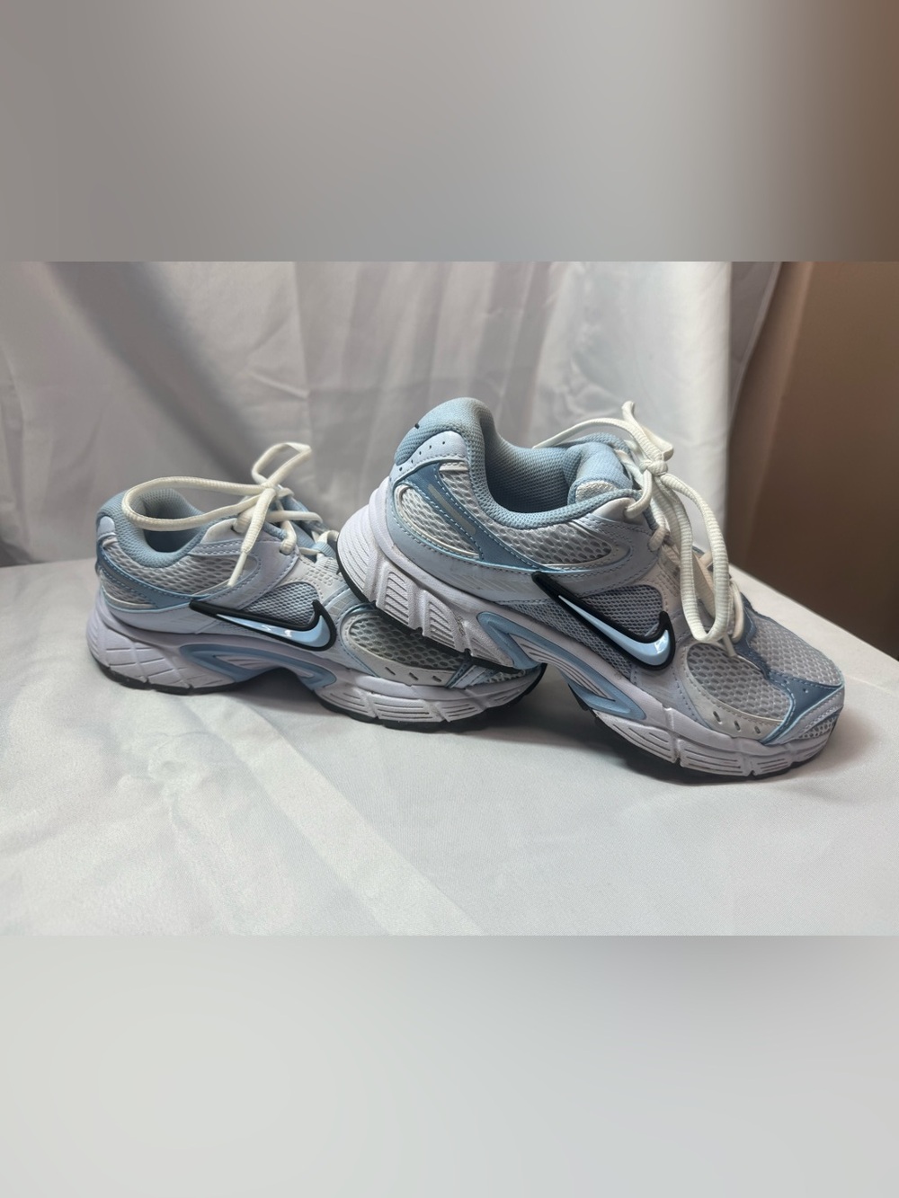 Size 7 Women's Nike V5 RNR - Light Blue/White